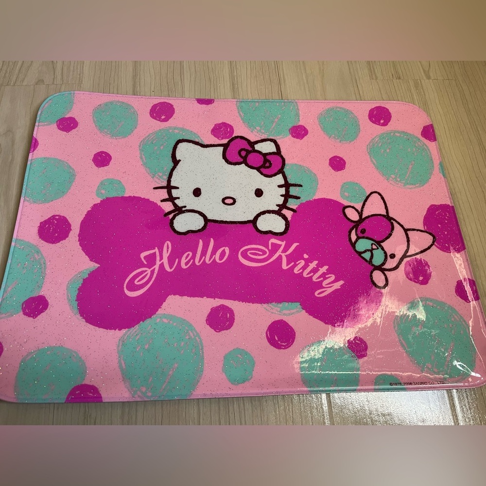Sanrio Hello Kitty Vintage NWT No Longer Made Cat or Dog Feeding Mat💕